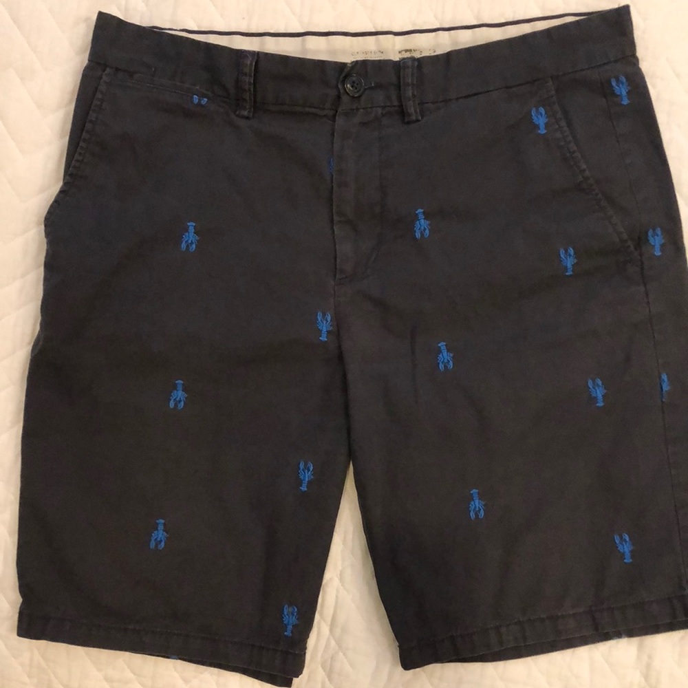 Blue Flat Front Shorts with a Lobster Pattern size 34